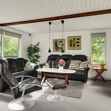 Holiday home Gorgeous In With Wifi Toftlund