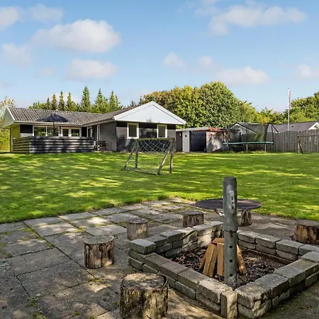 Gorgeous In With Wifi Holiday home